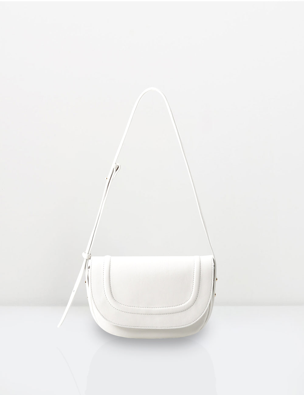 [30% off] LONI small embo / white
